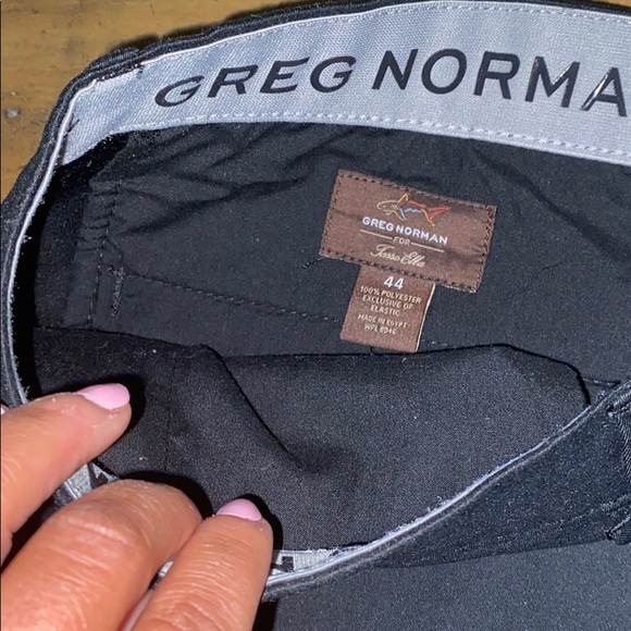 Golfing shorts NWOT - Picture 2 of 4